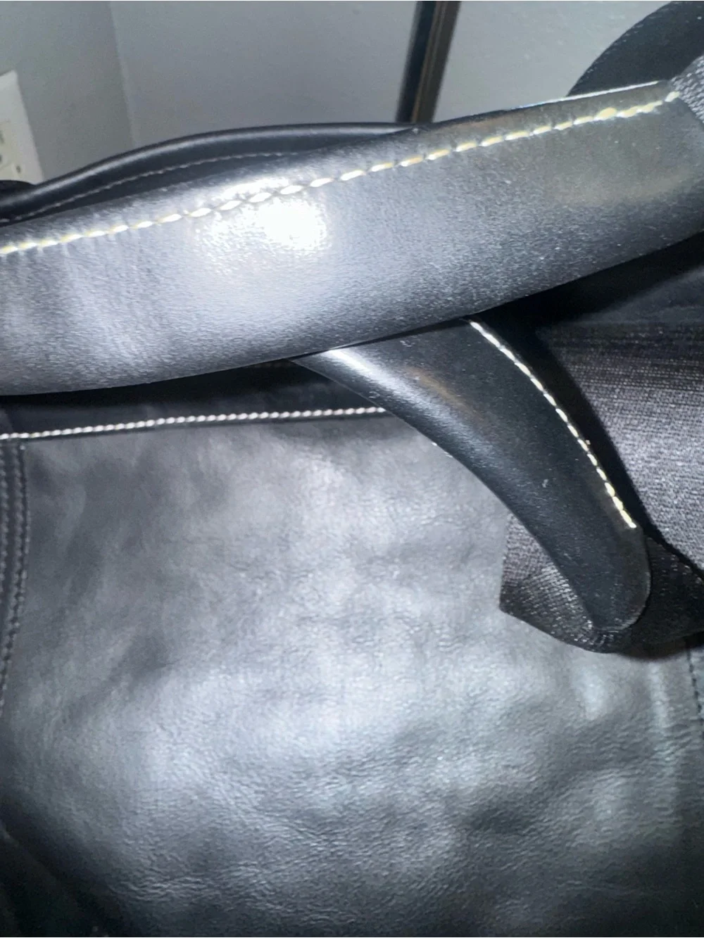 Longchamp Black Leather top handle laptop tote EUC
